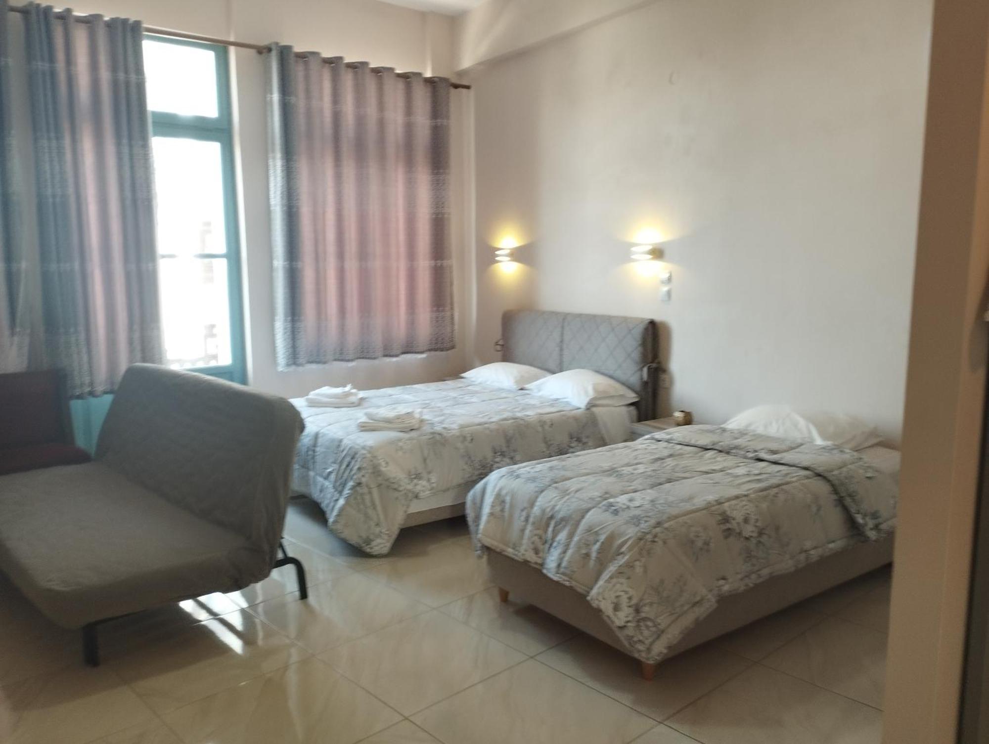 Στούντιο Στη Στοά Βαρβουτσή #1 Apartman Kalamáta Kültér fotó